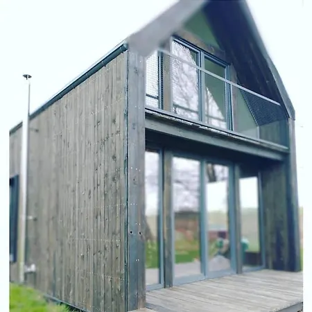 Miedzy Olchami Nad Jeziorem. Caloroczne. Cisza, Spokoj.