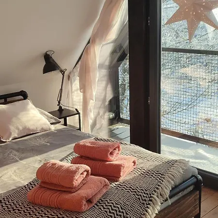 Miedzy Olchami Nad Jeziorem. Caloroczne. Cisza, Spokoj. بارشيفو