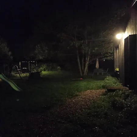 Vakantiehuis Miedzy Olchami Nad Jeziorem. Caloroczne. Cisza, Spokoj. *