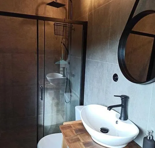 Miedzy Olchami Nad Jeziorem. Caloroczne. Cisza, Spokoj. 度假居 巴尔切沃