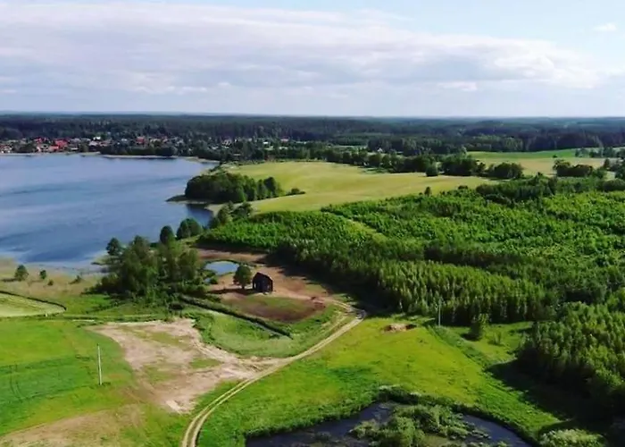 度假居 Miedzy Olchami Nad Jeziorem. Caloroczne. Cisza, Spokoj. 巴尔切沃