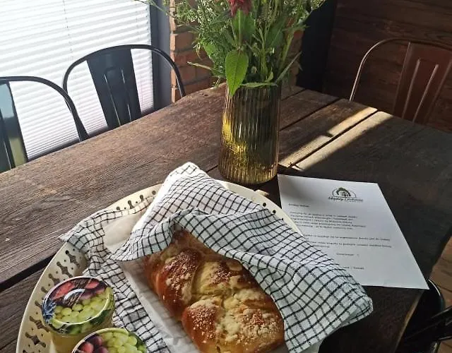 Miedzy Olchami Nad Jeziorem. Caloroczne. Cisza, Spokoj. *